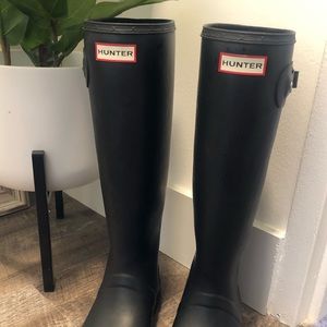 Hunter Women's Refined Slim Fit Rain Boots: Blk